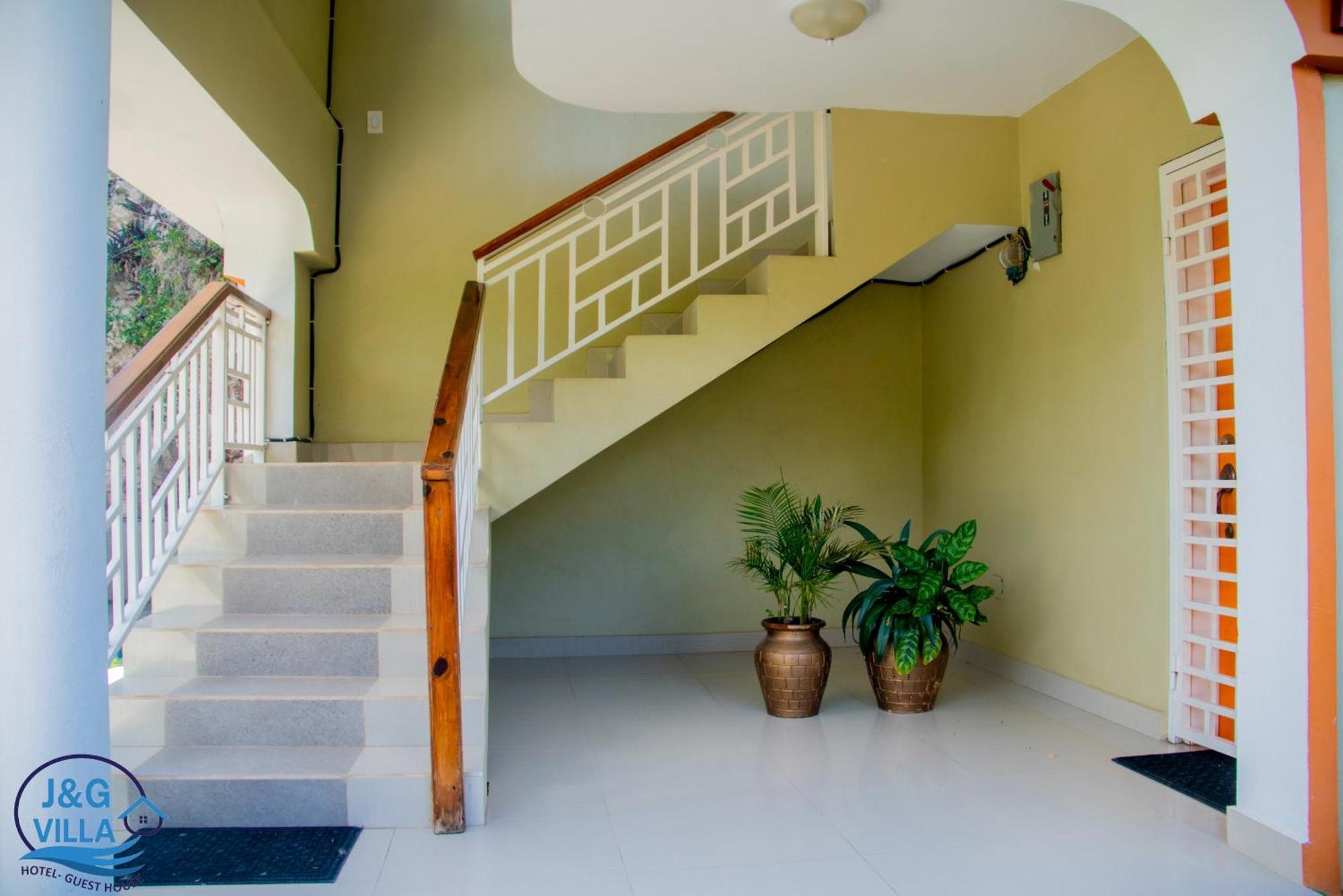 J&G Villa Hotel Cap-Haïtien エクステリア 写真